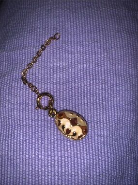 Vintage Joan Rivers Gold Tone Charm